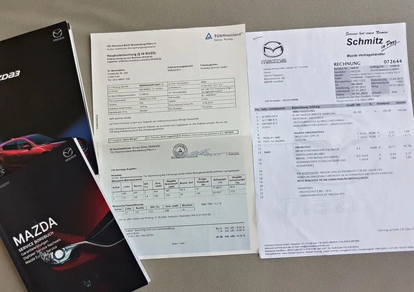 Mazda 3 cena 63900 przebieg: 80000, rok produkcji 2018 z Różan małe 781